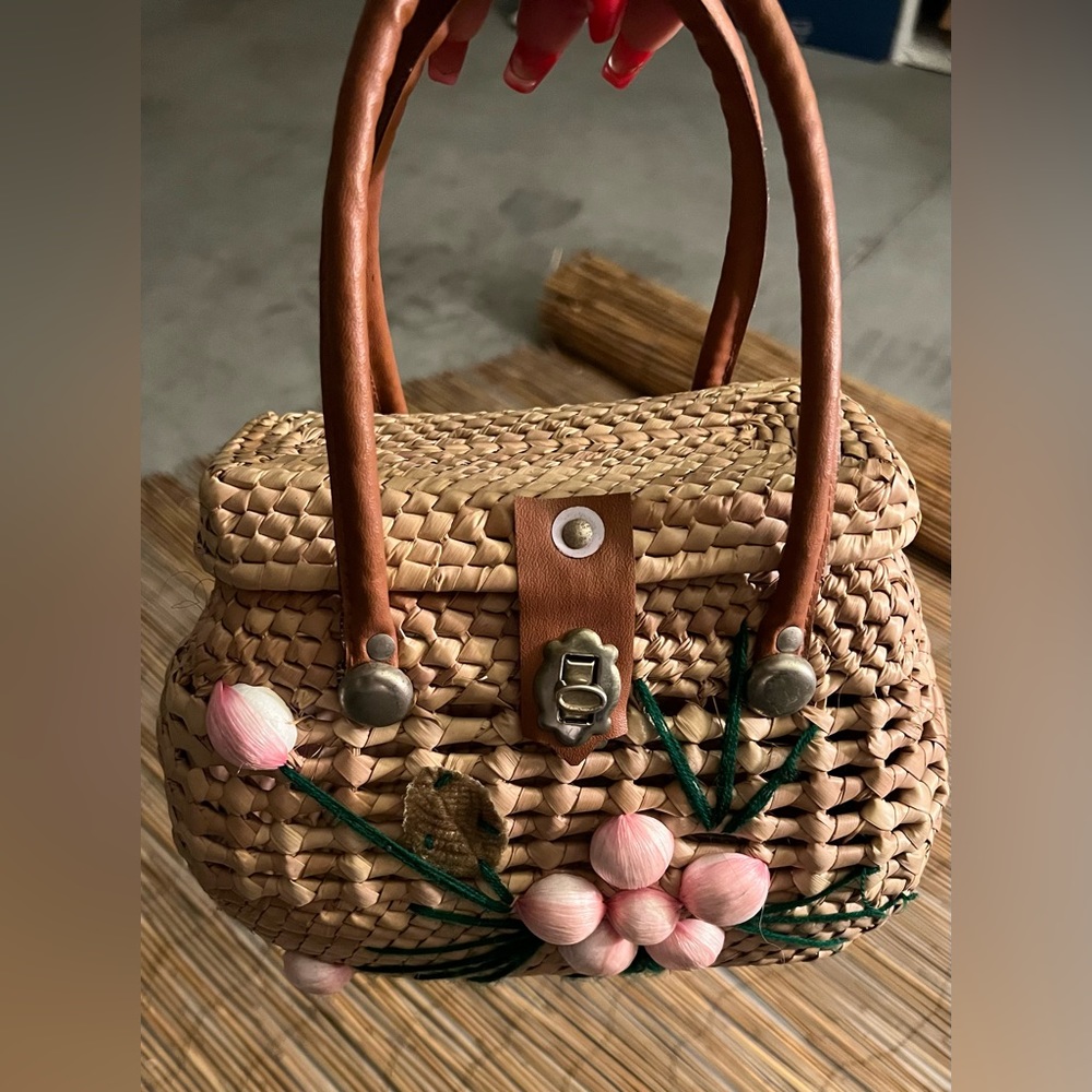 Vintage basket purse